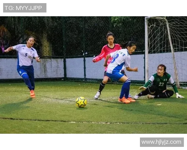 足球明星神相拟揭秘他们的独特魅力与场上风采的完美结合